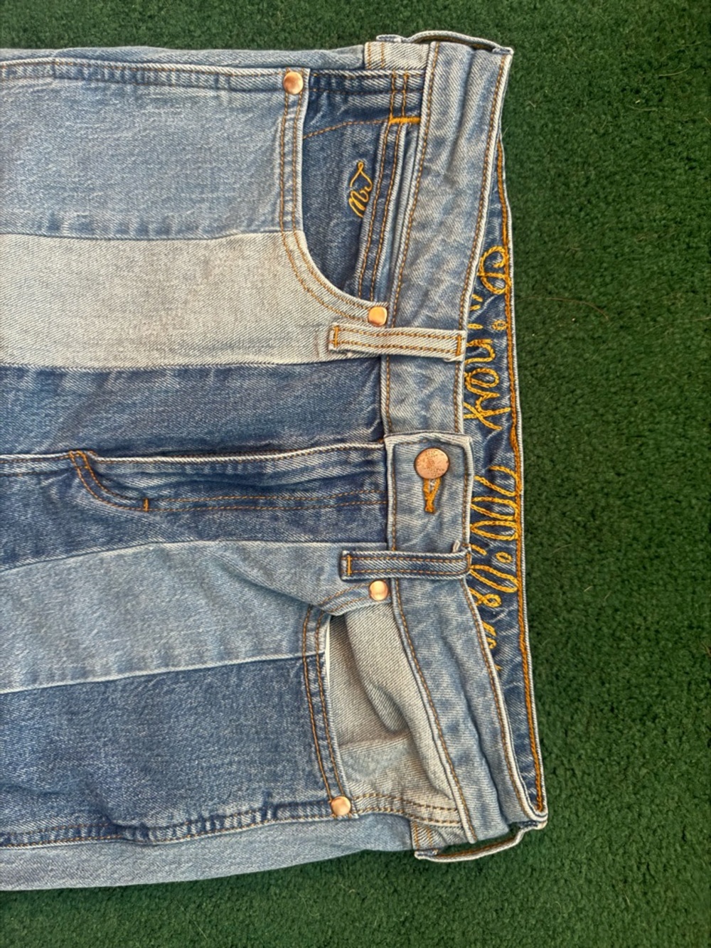 Wrangler x Lainey Wilson Patchwork Two-Tone Blue Flare Jeans - Picture 8 of 10